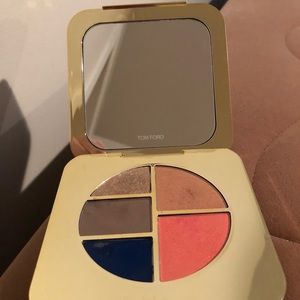 Tom Ford eye and cheek compact